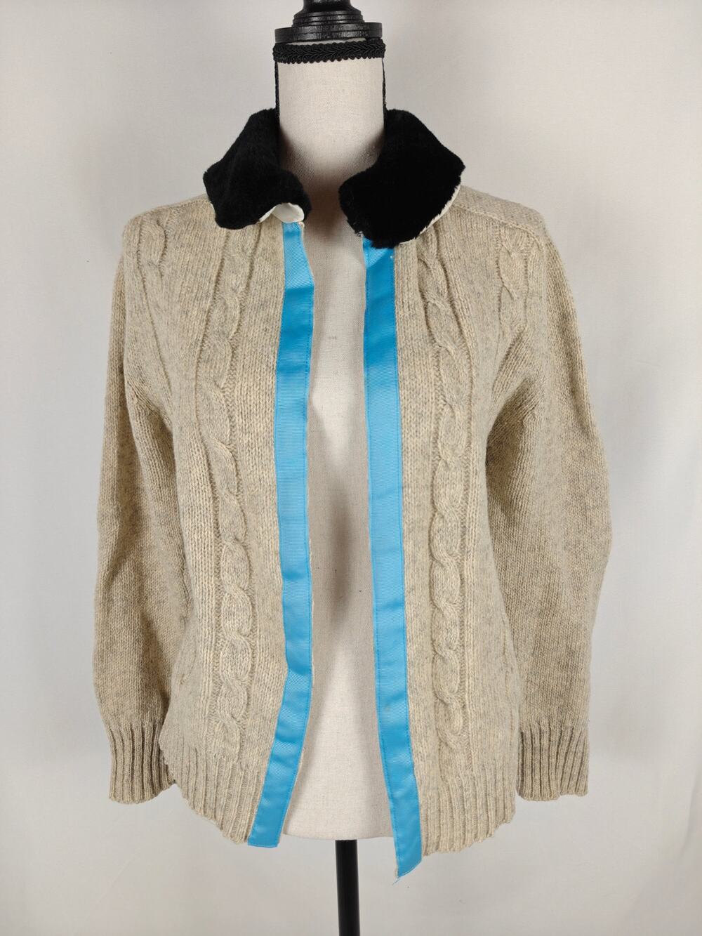 Women's Cable Knit Cardigan Sweater Cream Faux Fur Collar Open Front